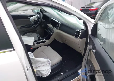 2022 Kia Sportage Lx z USA, uszkodzony, nr VIN KNDPMCAC5N7991756